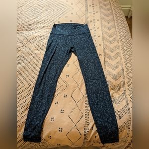 Lulu Lemon Align Leggings 28"- sz 8, gray camo